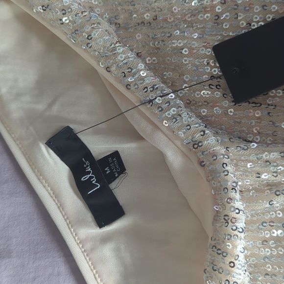 Lulu's BNWT medium one shoulder sequin bodysuit - Picture 4 of 5